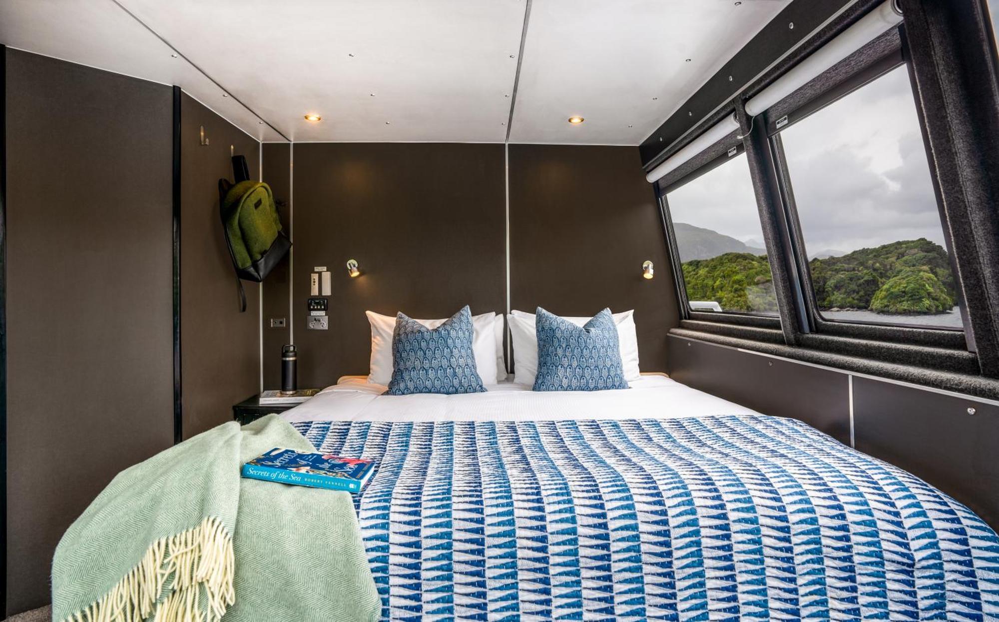 Milford Sound Overnight Cruise - Fiordland Discovery Exterior foto