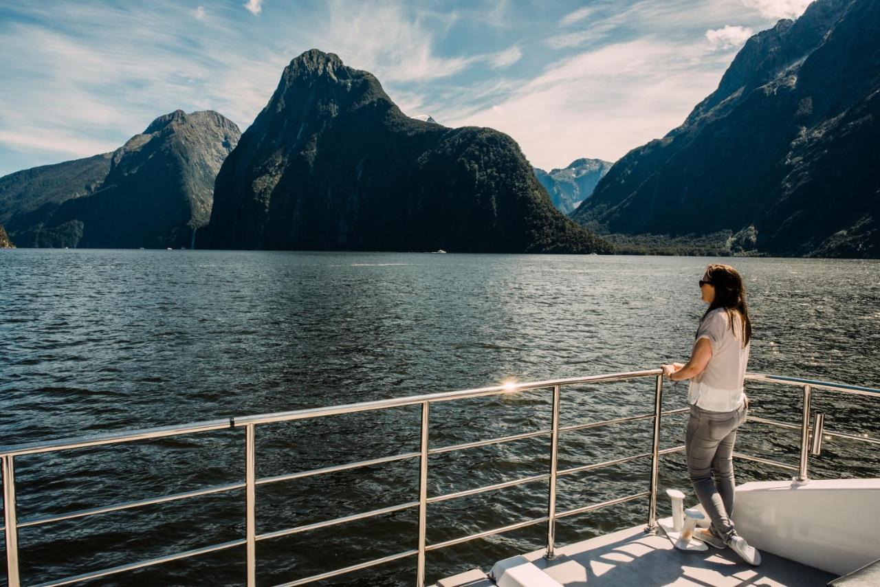 Milford Sound Overnight Cruise - Fiordland Discovery Exterior foto